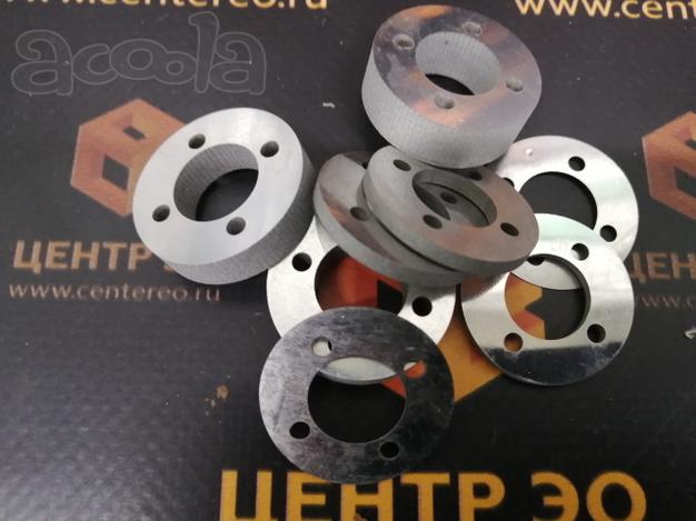Изготовление прокладок и шайб из тонкостенного листа, регулировочные прокладки.